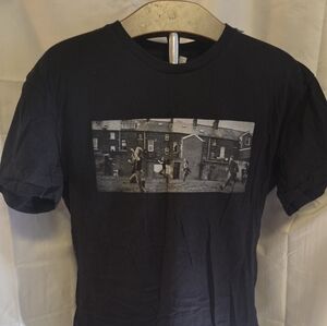 Whiskey Lovers Tee 🥃 Bushmills Irish Whiskey “Red Set Go” Graphic Shirt